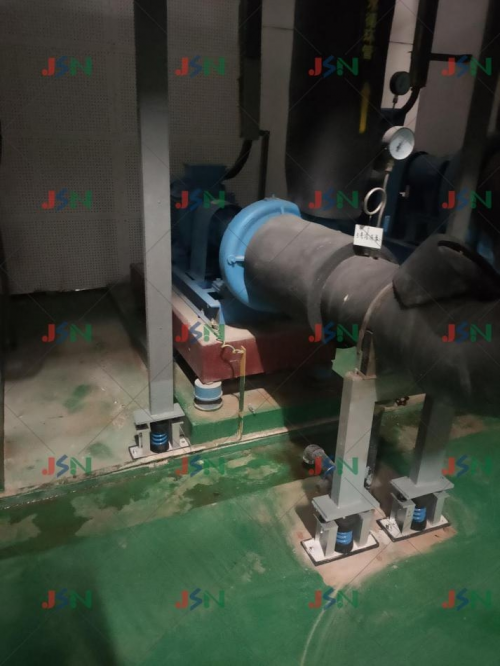 吴江金诺减震器--工商银行空调水泵机房震动噪音是如何解决的