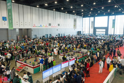 太和三中学生荣耀战队获2020年世界机器人大赛华东赛区第三名