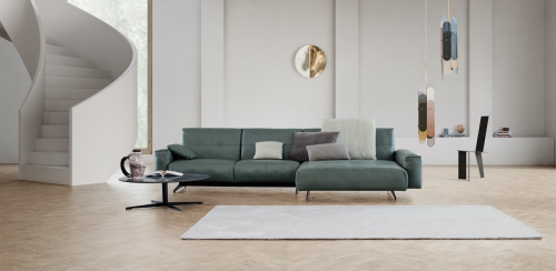 2014年，ROLF BENZ在米兰展上特别推出了50周年纪念款沙发ROLF BENZ 50，这款由设计师Norbert Beck所设计的沙发，以Rolf Be...