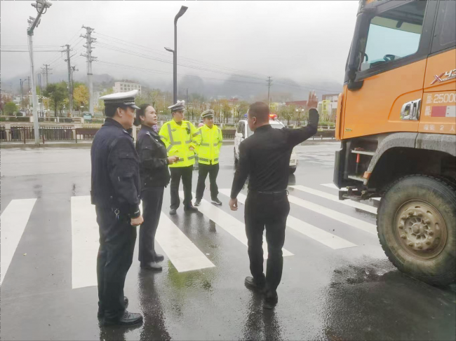 藏在秦岭深处的奇葩民警马波：平凡中的不凡