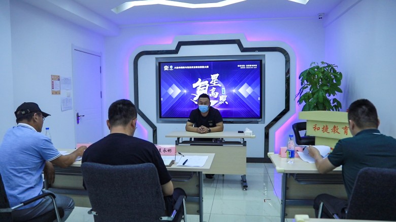 1599217001468793.jpg 面试现场111111111111111111111111111.jpg