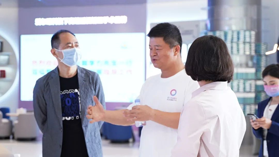 爱尔眼科集团总裁李力察访深圳特区各家爱尔眼科医院，推进眼科医疗服务提质增效图3