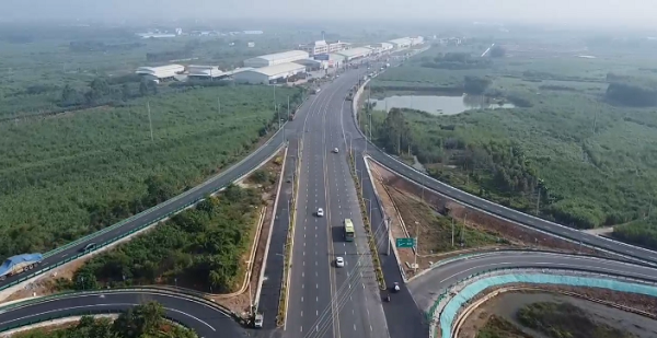 中建八局贵港九路两桥项目G358贵港至贵隆高速公路 庆丰段项目竣工验收顺利通过
