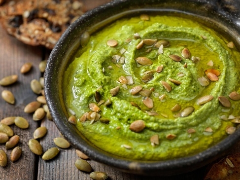 聚焦健康消费新需求!Quintus HPP超高压技术攻克植物基食品易变质难题,兼顾食品安全、品质与生产成本,成为行业升级新引擎