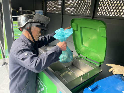 易腐垃圾破袋神器让垃圾分类投放更便利