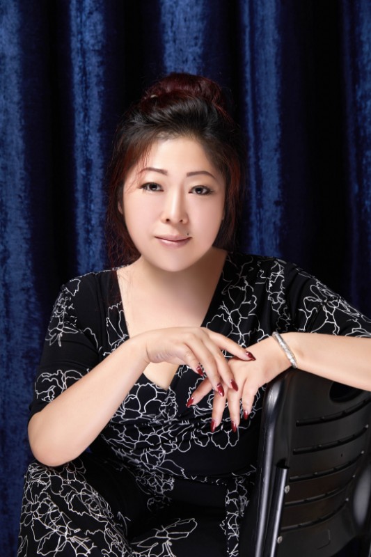 高级纹身师邵静坚持信念实现梦想