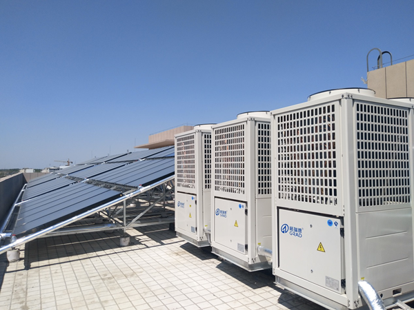 格瑞德集团太阳能与空气源热泵结合热水系统服务于夏津县人民医院